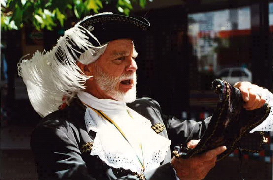 Turangi Town Crier and event organiser Ron Fryer doing what he does best